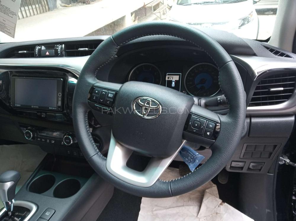 Toyota Hilux 2019 for Sale in Islamabad Toyota Hilux 2019 for Sale in Islamabad Image-9