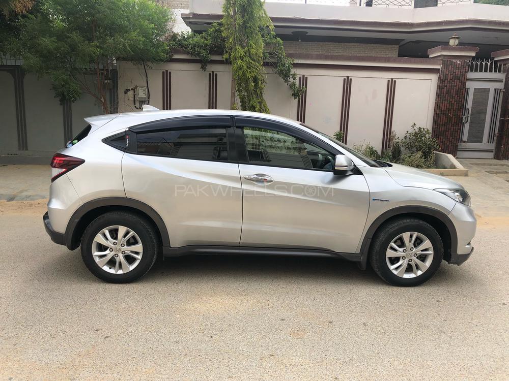 Honda Vezel 2014 for Sale in Karachi Honda Vezel 2014 for Sale in Karachi Image-6