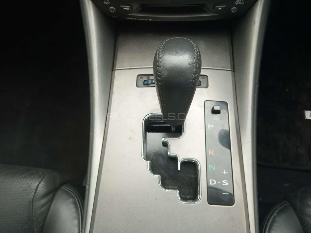 Lexus IS 2005 for Sale in Karachi Lexus IS 2005 for Sale in Karachi Image-6