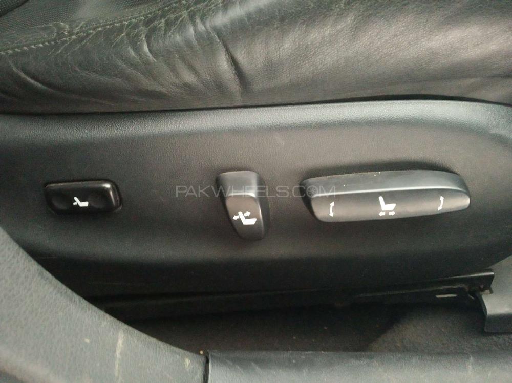 Lexus IS 2005 for Sale in Karachi Lexus IS 2005 for Sale in Karachi Image-10
