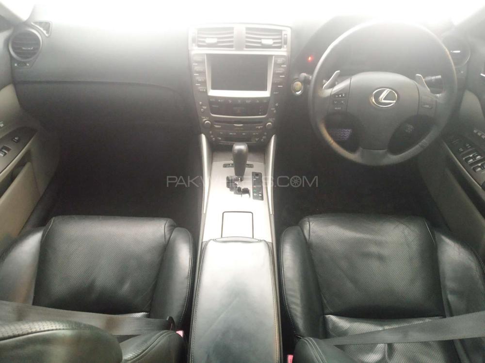 Lexus IS 2005 for Sale in Karachi Lexus IS 2005 for Sale in Karachi Image-14