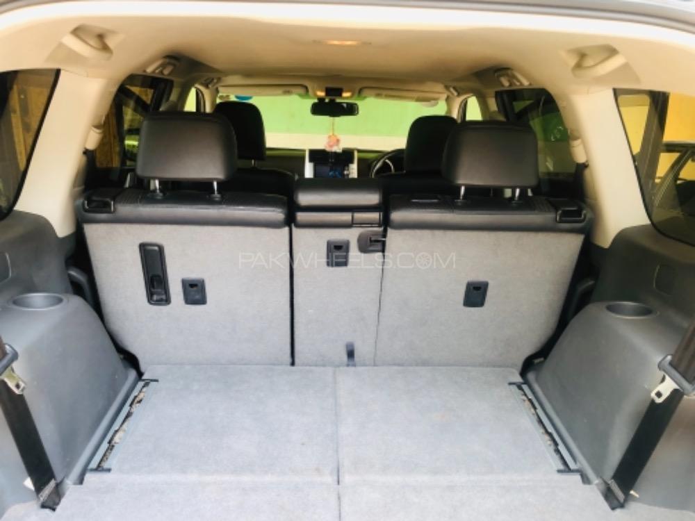 Toyota Prado 2010 for Sale in Lahore Toyota Prado 2010 for Sale in Lahore Image-11