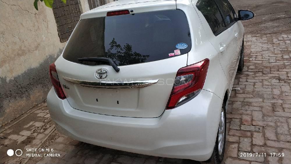 Toyota Vitz 2014 for Sale in D.G.Khan Toyota Vitz 2014 for Sale in D.G.Khan Image-4
