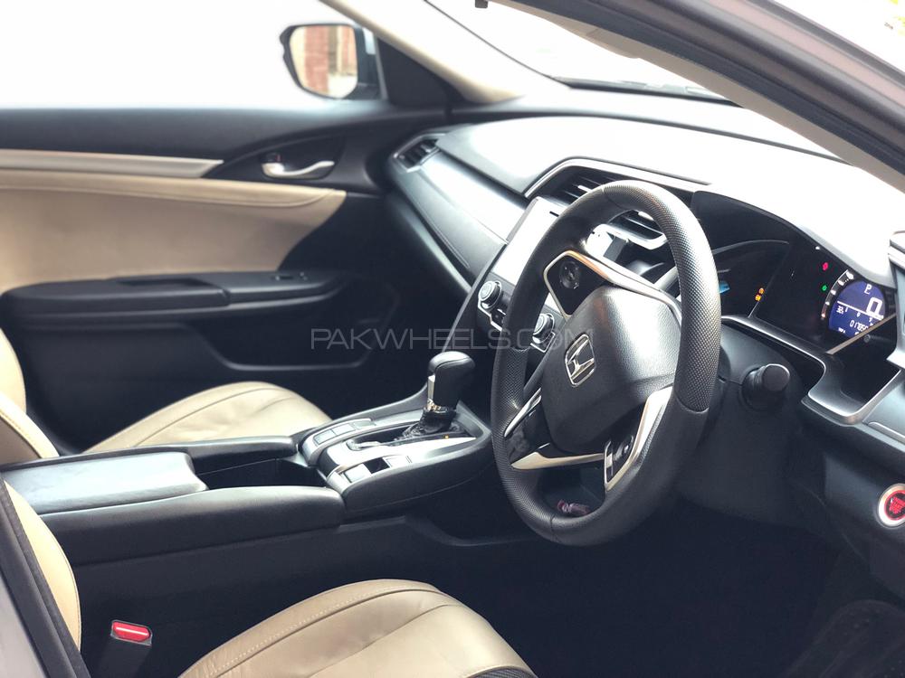 Honda Civic 2018 for Sale in Multan Honda Civic 2018 for Sale in Multan Image-8