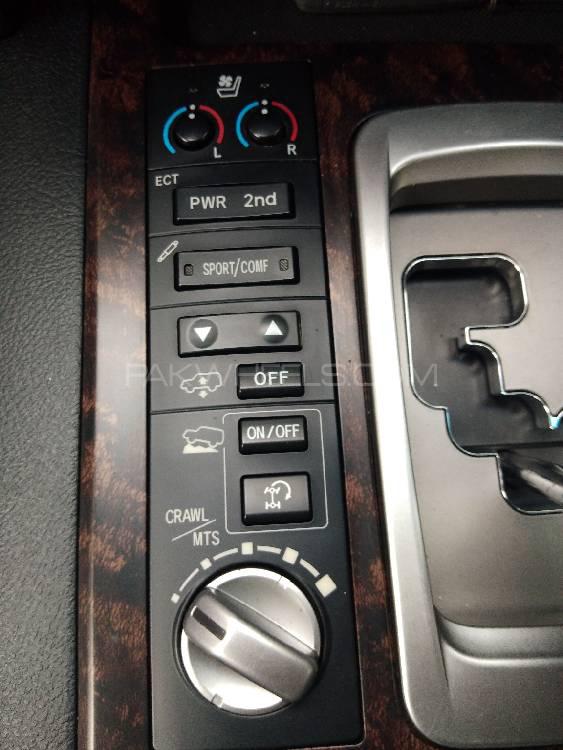 Toyota Land Cruiser 2013 for Sale in Islamabad Toyota Land Cruiser 2013 for Sale in Islamabad Image-12