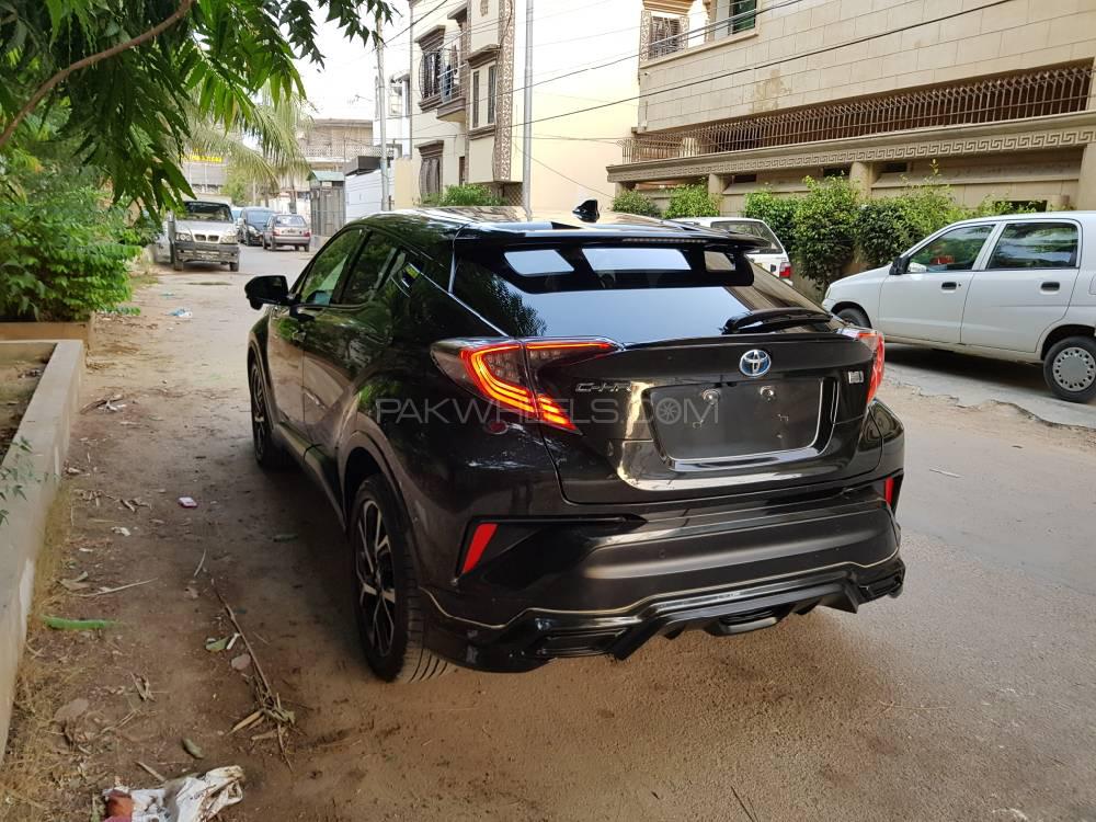 Toyota C-HR 2016 for Sale in Karachi Toyota C-HR 2016 for Sale in Karachi Image-6