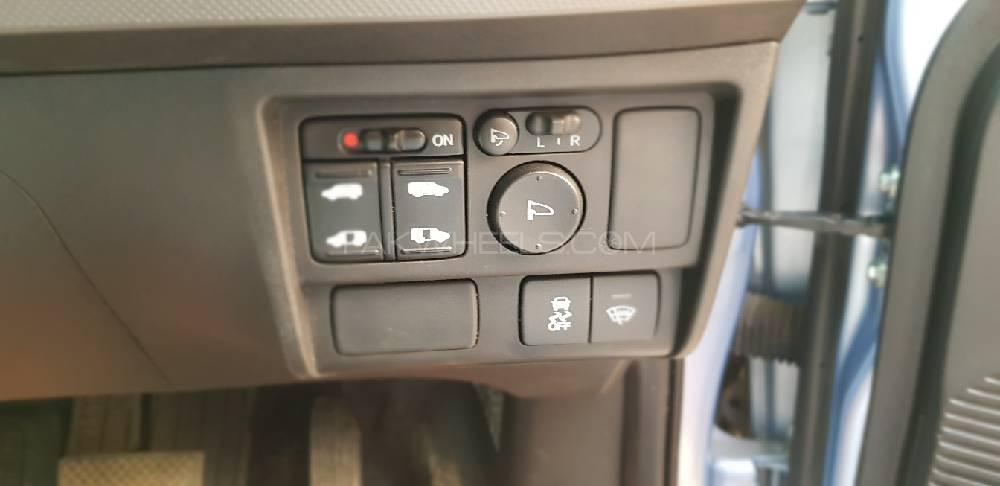 Honda Freed 2012 for Sale in Karachi Honda Freed 2012 for Sale in Karachi Image-3