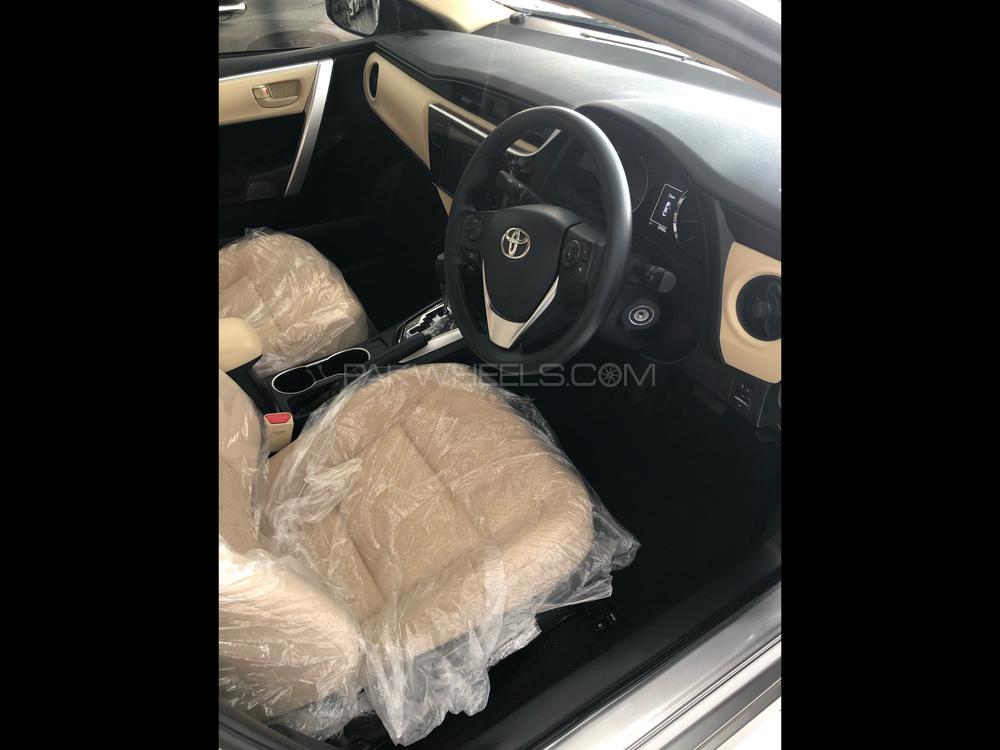 Toyota Corolla 2019 for Sale in Peshawar Toyota Corolla 2019 for Sale in Peshawar Image-6