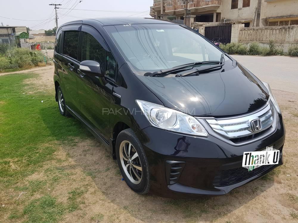 Honda freed 2012 гибрид