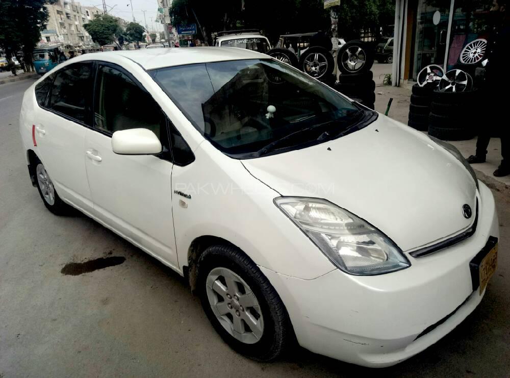 Toyota Prius 2008 for Sale in Karachi Image-1