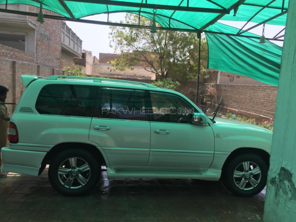 Toyota Land Cruiser 2001 for Sale in Bahawalpur Toyota Land Cruiser 2001 for Sale in Bahawalpur Image-2