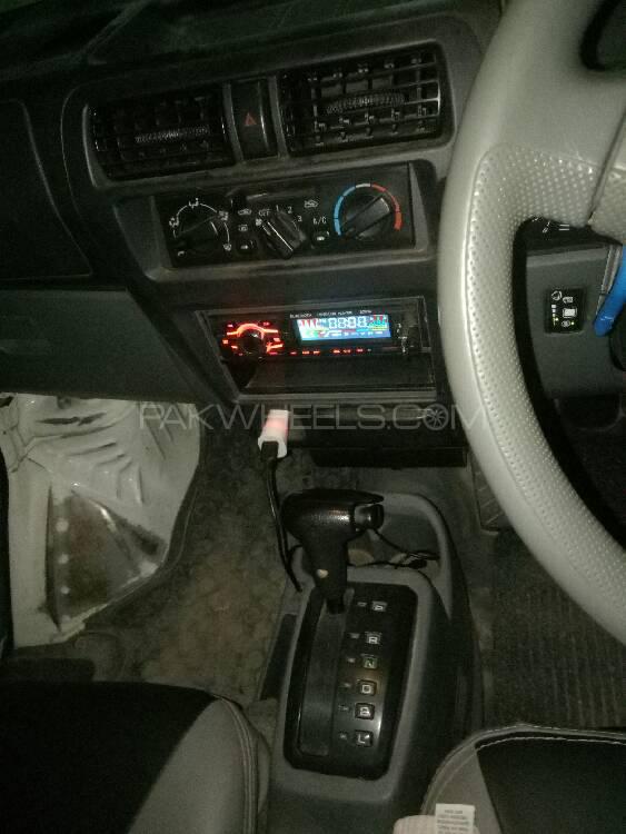 Nissan Clipper 2009 for Sale in Peshawar Nissan Clipper 2009 for Sale in Peshawar Image-9
