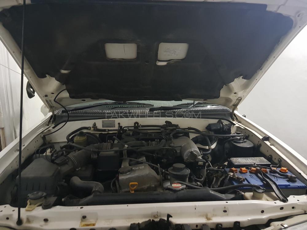 Toyota Surf 2001 for Sale in Quetta Toyota Surf 2001 for Sale in Quetta Image-7