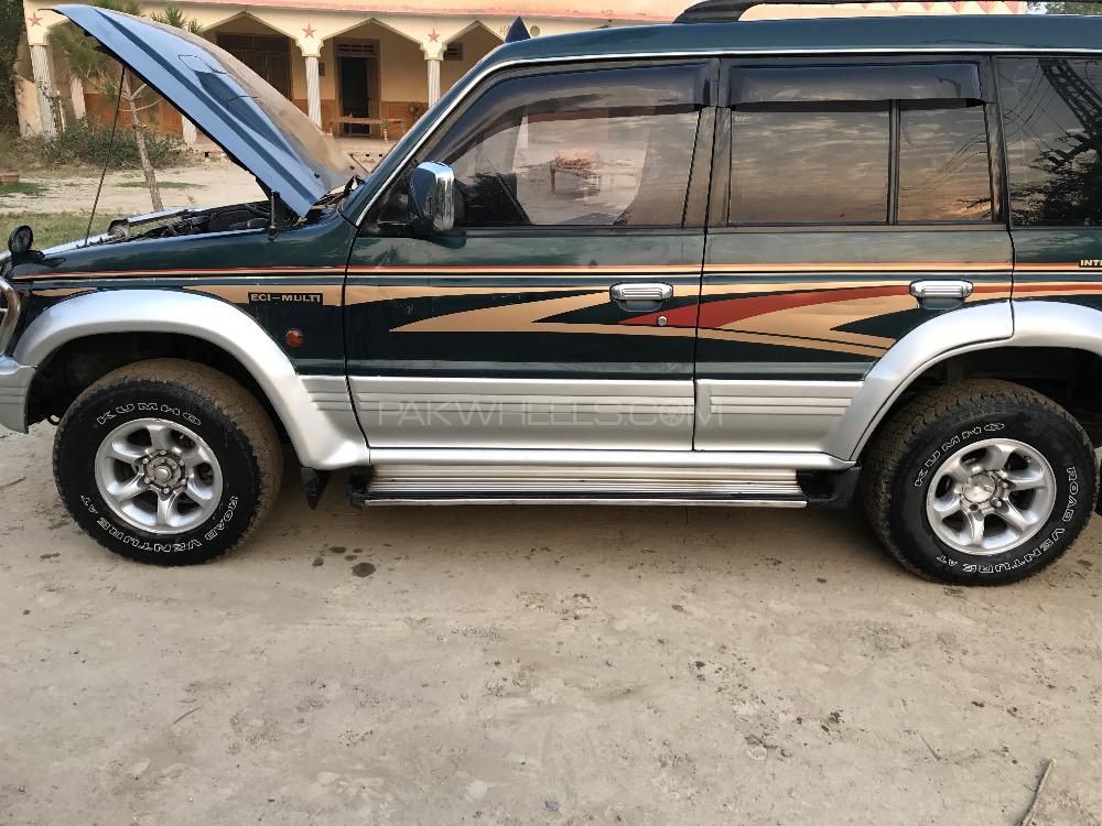Mitsubishi Pajero 1995 for Sale in Peshawar Image-1