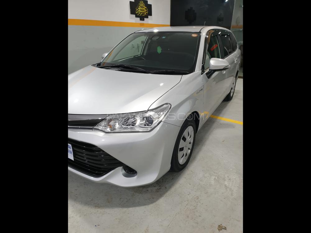 Toyota Corolla Fielder 2015 for Sale in Lahore Toyota Corolla Fielder 2015 for Sale in Lahore Image-2