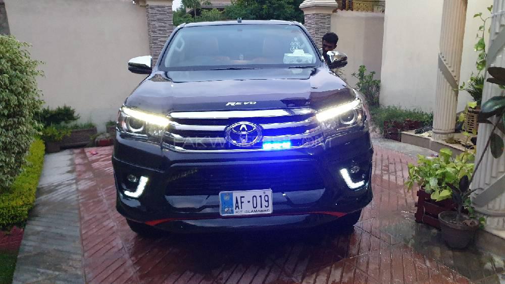 Toyota Hilux 2018 for Sale in Kohat Toyota Hilux 2018 for Sale in Kohat Image-2