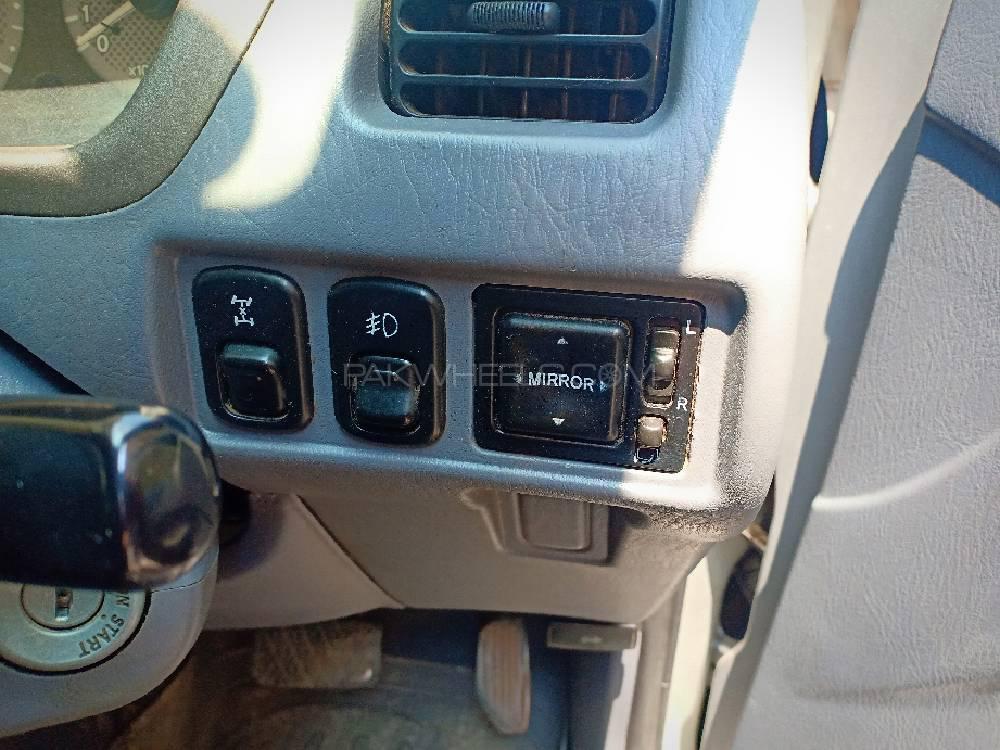 ڈائیہاتسو ٹیریوس کِڈ 2000 for Sale in سوات ڈائیہاتسو ٹیریوس کِڈ 2000 for Sale in سوات Image-2