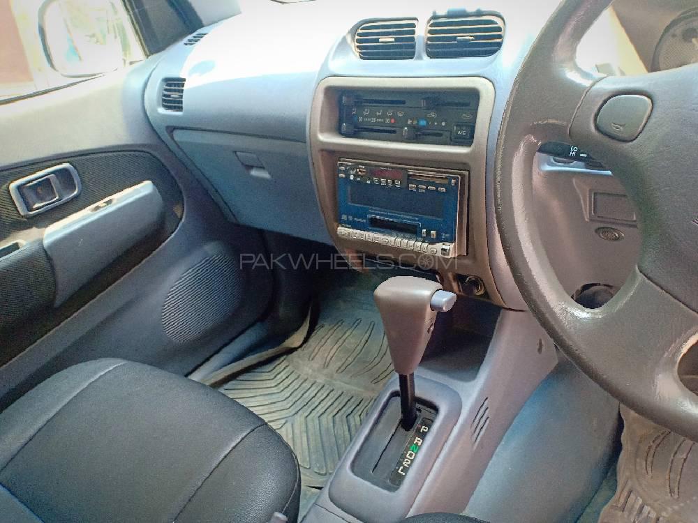 ڈائیہاتسو ٹیریوس کِڈ 2000 for Sale in سوات ڈائیہاتسو ٹیریوس کِڈ 2000 for Sale in سوات Image-4