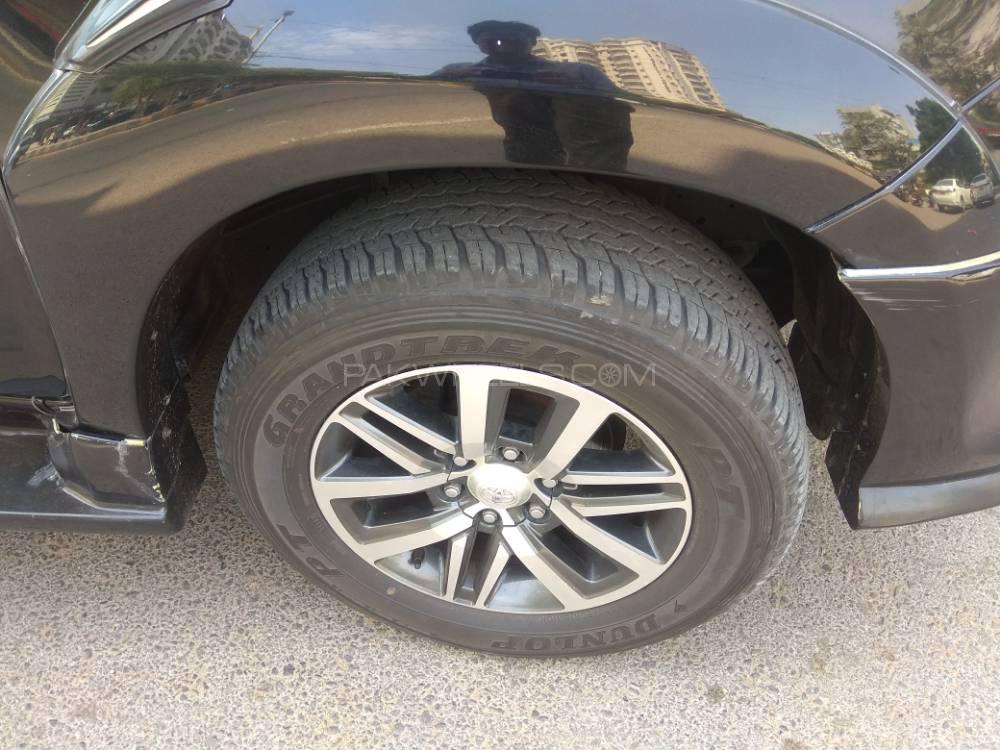 Toyota Hilux 2014 for Sale in Karachi Toyota Hilux 2014 for Sale in Karachi Image-2