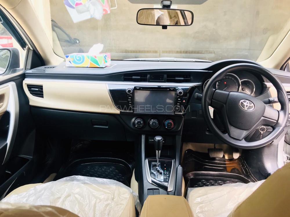 Toyota Corolla 2016 for Sale in Sialkot Toyota Corolla 2016 for Sale in Sialkot Image-8