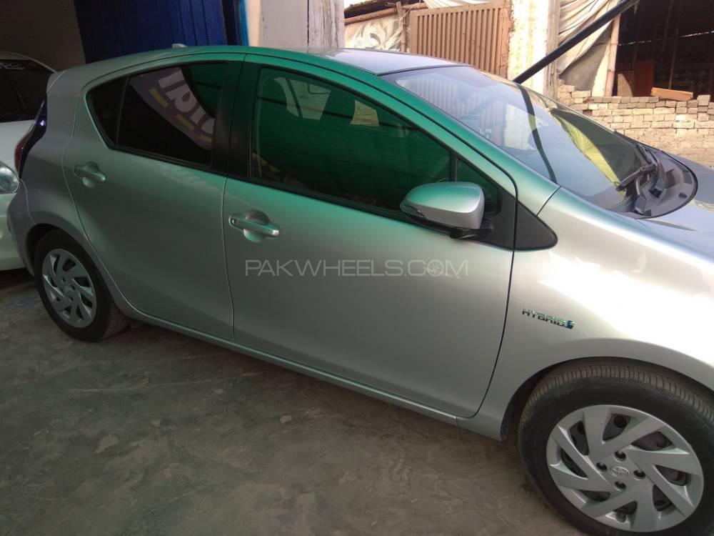 Toyota Aqua 2015 for Sale in Bahawalpur Toyota Aqua 2015 for Sale in Bahawalpur Image-3