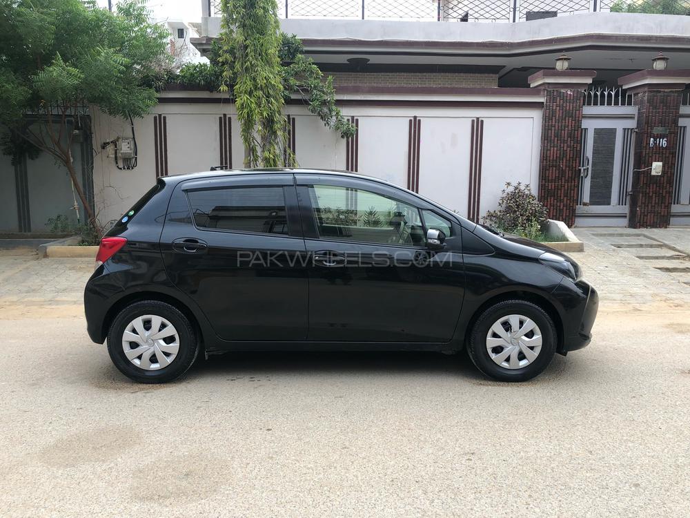 Toyota Vitz 2015 for Sale in Karachi Toyota Vitz 2015 for Sale in Karachi Image-4