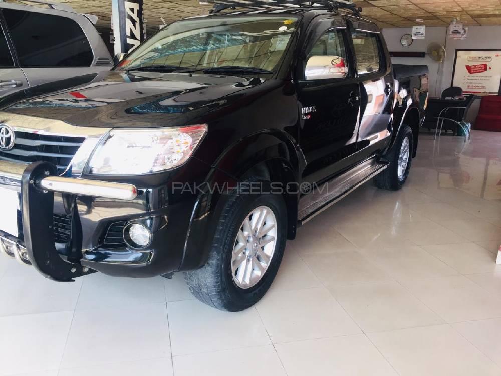 ٹویوٹا ہائیلکس 2015 for Sale in اسلام آباد ٹویوٹا ہائیلکس 2015 for Sale in اسلام آباد Image-2