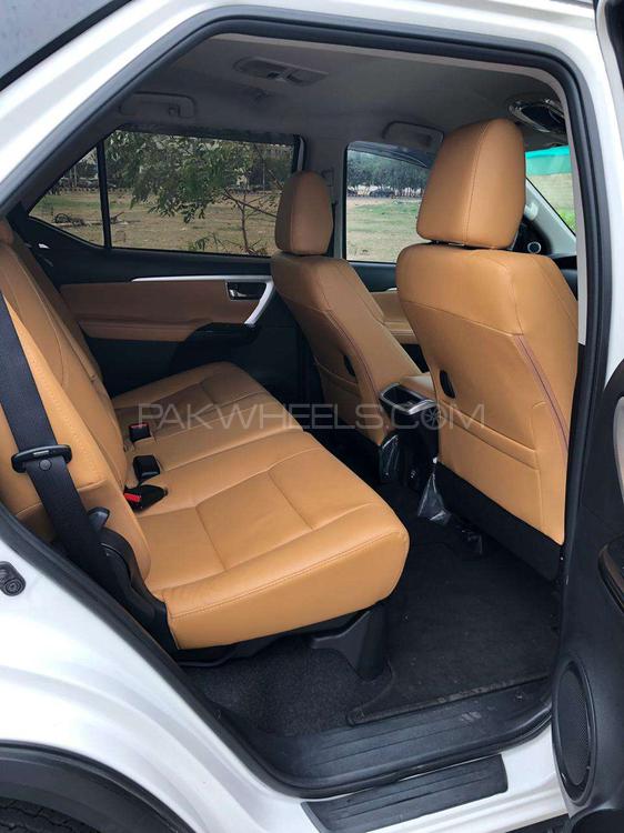 Toyota Fortuner 2019 for Sale in Karachi Toyota Fortuner 2019 for Sale in Karachi Image-9