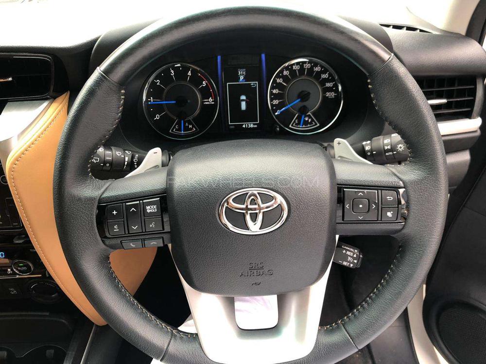 Toyota Fortuner 2019 for Sale in Karachi Toyota Fortuner 2019 for Sale in Karachi Image-14
