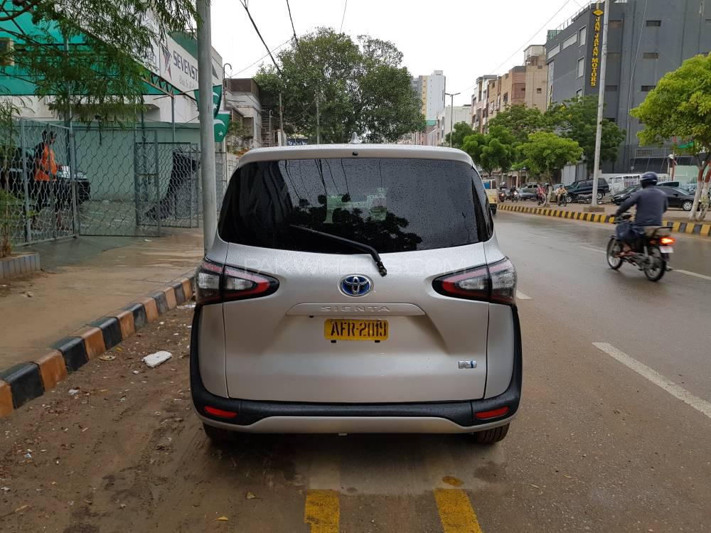 Toyota Sienta 2015 for Sale in Karachi Toyota Sienta 2015 for Sale in Karachi Image-5