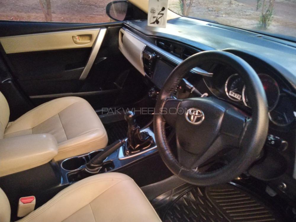 Toyota Corolla 2014 for Sale in Peshawar Toyota Corolla 2014 for Sale in Peshawar Image-9