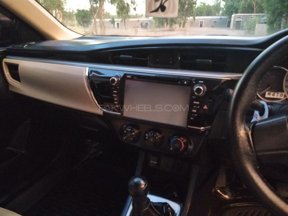 Toyota Corolla 2014 for Sale in Peshawar Toyota Corolla 2014 for Sale in Peshawar Image-8
