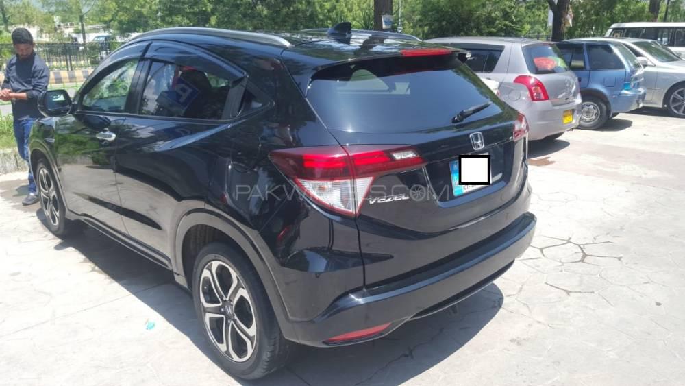 Honda Vezel 2015 for Sale in Islamabad Honda Vezel 2015 for Sale in Islamabad Image-9