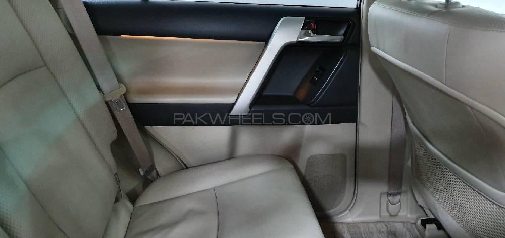 Toyota Prado 2012 for Sale in Lahore Toyota Prado 2012 for Sale in Lahore Image-8