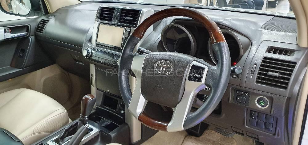 Toyota Prado 2012 for Sale in Lahore Toyota Prado 2012 for Sale in Lahore Image-11