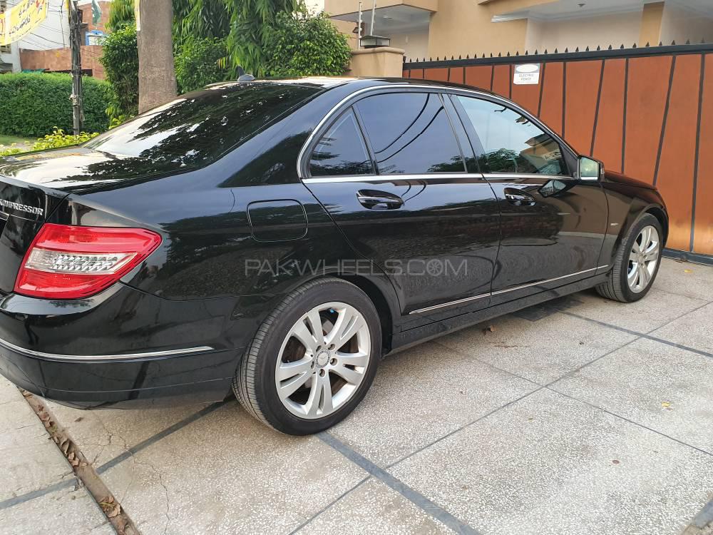 Mercedes Benz C Class 2009 for Sale in Lahore Mercedes Benz C Class 2009 for Sale in Lahore Image-6