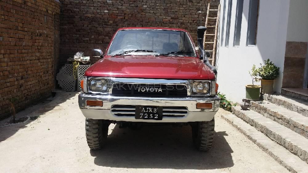 Toyota Hilux 1990 for Sale in Peshawar Image-1