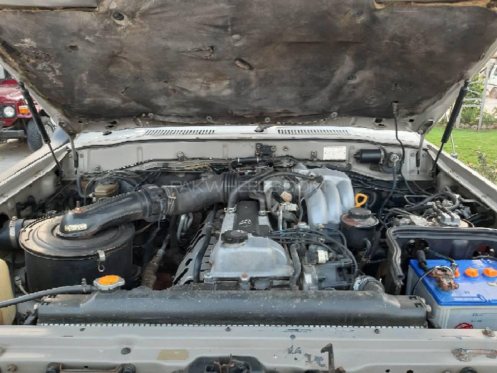 Toyota Land Cruiser 1995 for Sale in Peshawar Toyota Land Cruiser 1995 for Sale in Peshawar Image-9