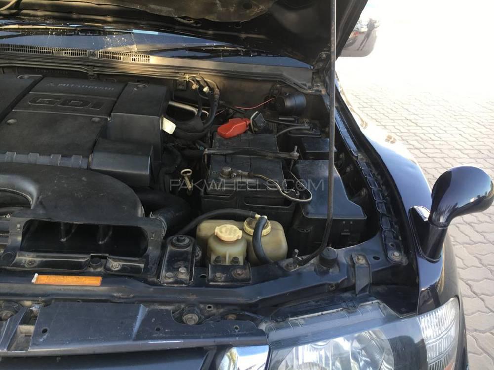 Mitsubishi Pajero 2001 for Sale in Sargodha Mitsubishi Pajero 2001 for Sale in Sargodha Image-8