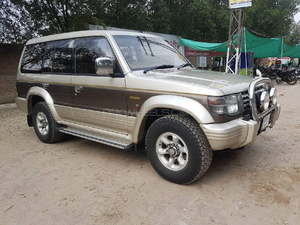 مٹسوبیشی پجیرو 1992 for Sale in لاہور مٹسوبیشی پجیرو 1992 for Sale in لاہور Image-6