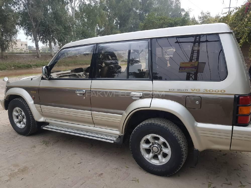 مٹسوبیشی پجیرو 1992 for Sale in لاہور مٹسوبیشی پجیرو 1992 for Sale in لاہور Image-14