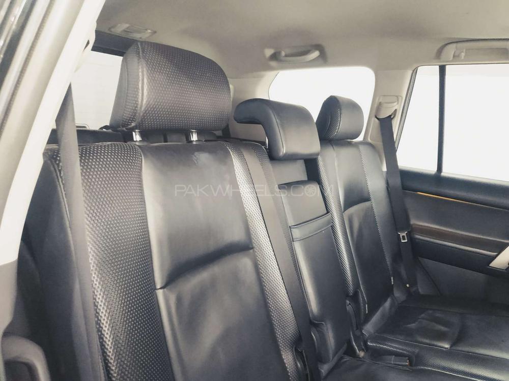 Toyota Prado 2011 for Sale in Rawalpindi Toyota Prado 2011 for Sale in Rawalpindi Image-18
