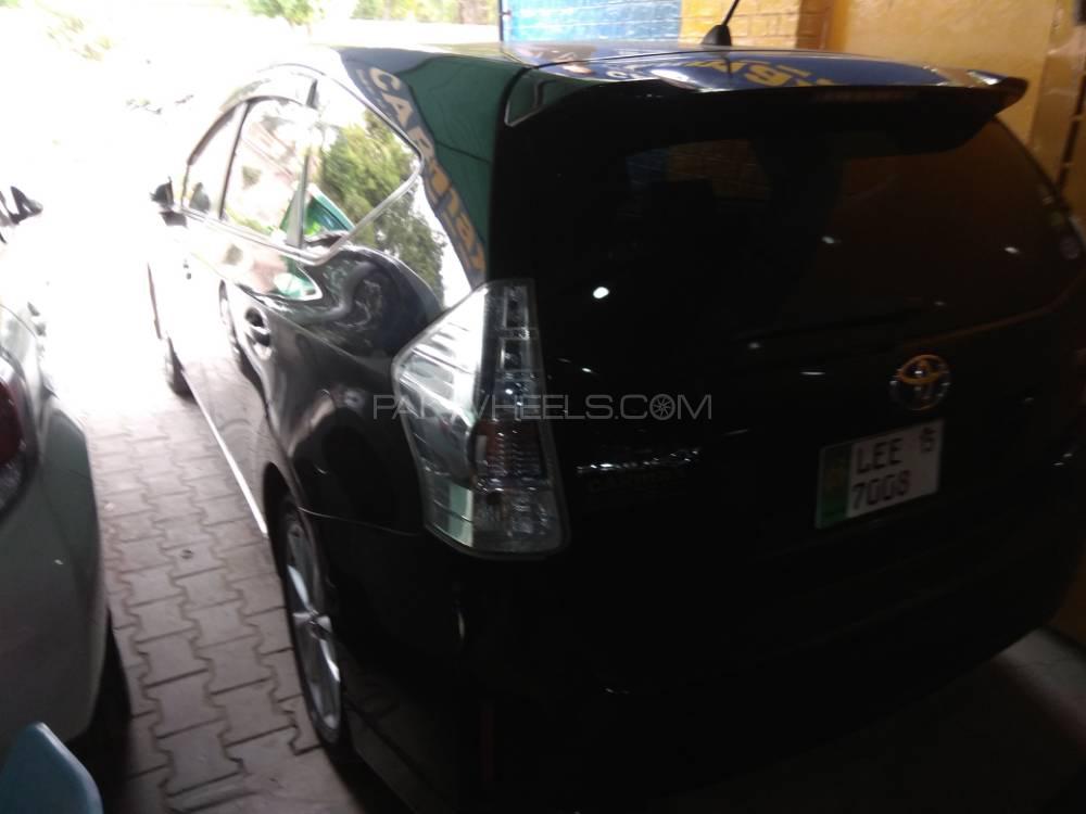Toyota Prius Alpha 2012 for Sale in Bahawalpur Toyota Prius Alpha 2012 for Sale in Bahawalpur Image-5