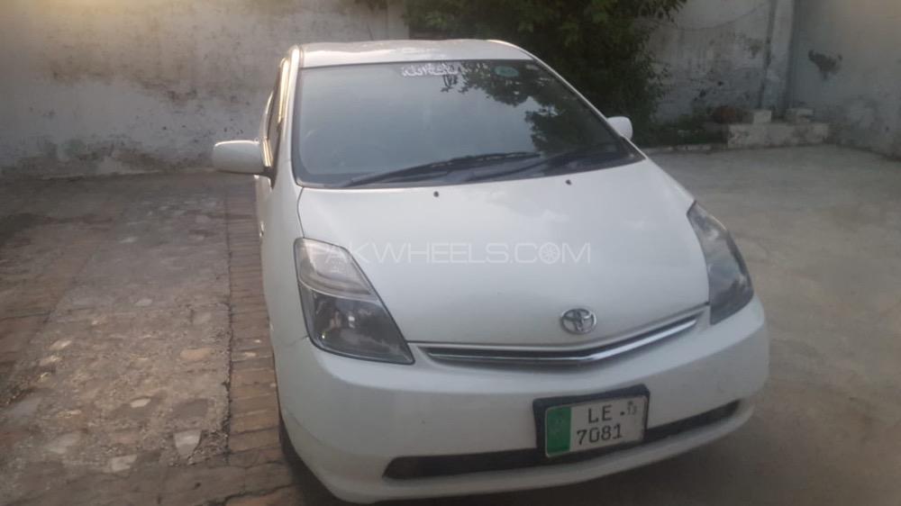 Toyota Prius 2007 for Sale in Nowshera cantt Image-1
