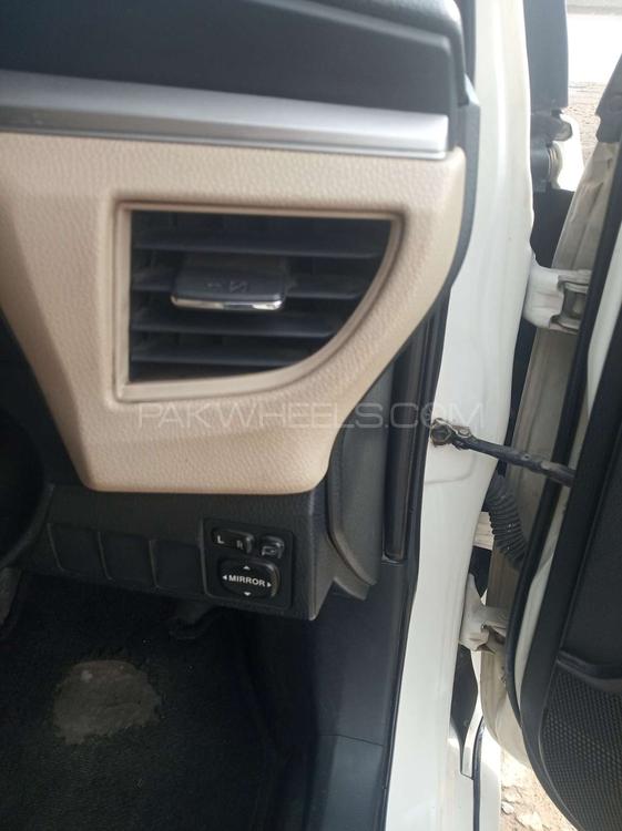 Toyota Corolla 2014 for Sale in Gujranwala Toyota Corolla 2014 for Sale in Gujranwala Image-10