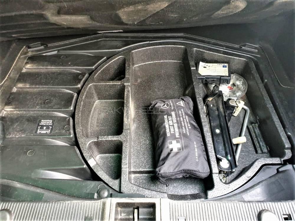 Mercedes Benz C Class 2006 for Sale in Lahore Mercedes Benz C Class 2006 for Sale in Lahore Image-12
