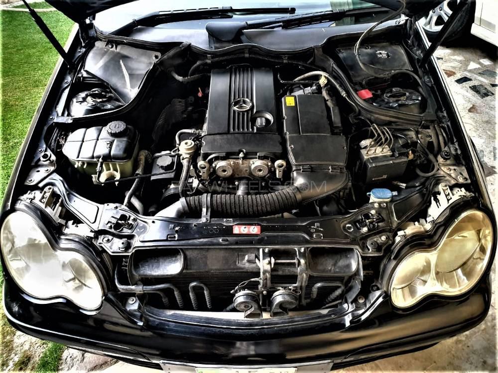 Mercedes Benz C Class 2006 for Sale in Lahore Mercedes Benz C Class 2006 for Sale in Lahore Image-14