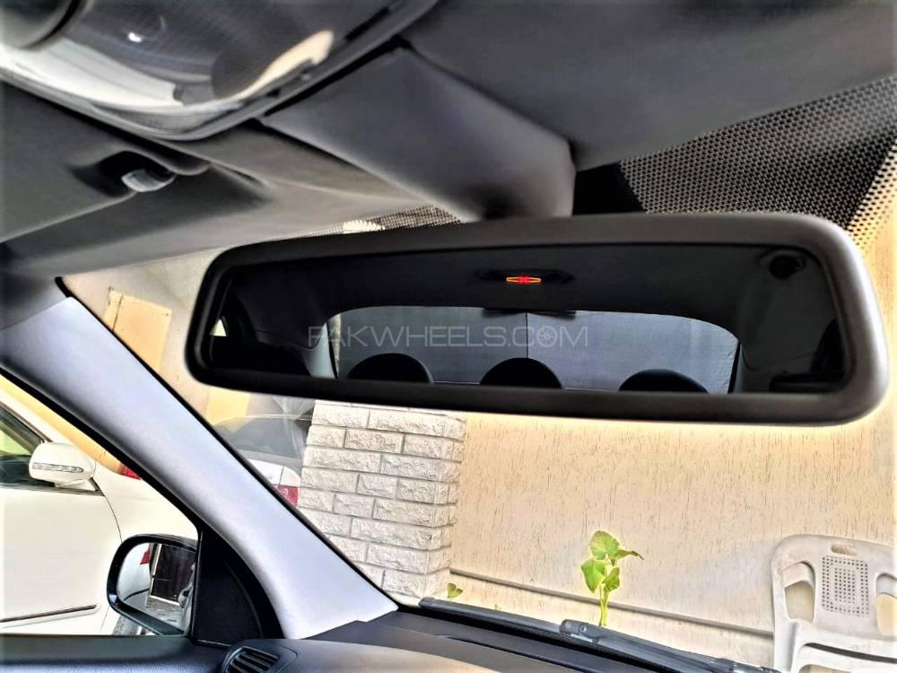 Mercedes Benz C Class 2006 for Sale in Lahore Mercedes Benz C Class 2006 for Sale in Lahore Image-17