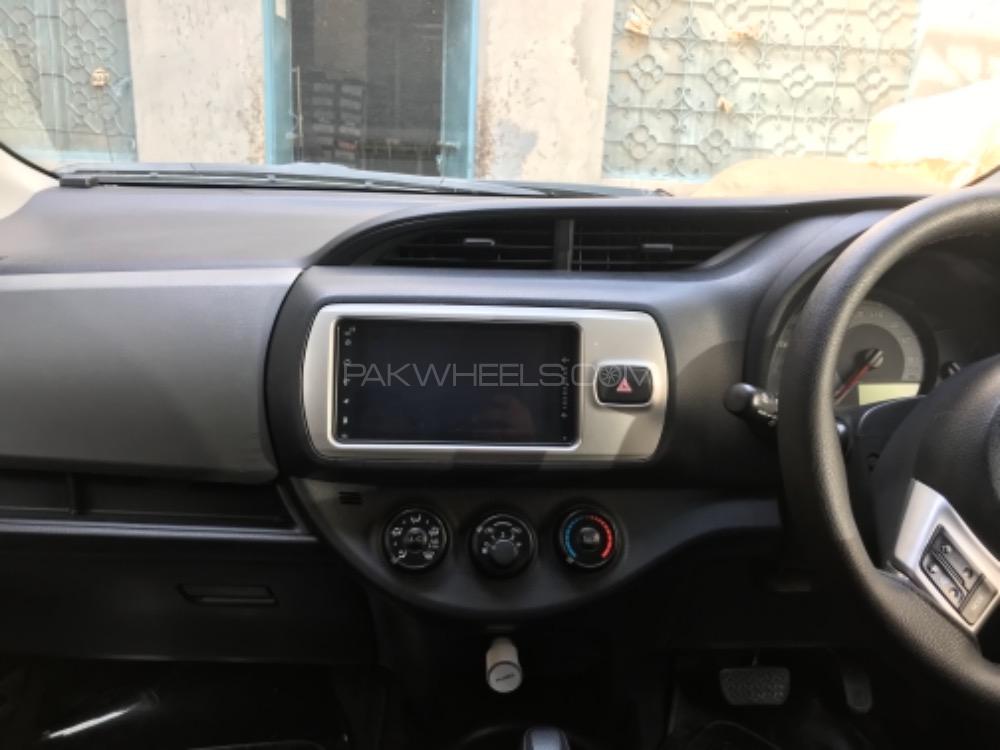 Toyota Vitz 2014 for Sale in Multan Toyota Vitz 2014 for Sale in Multan Image-12