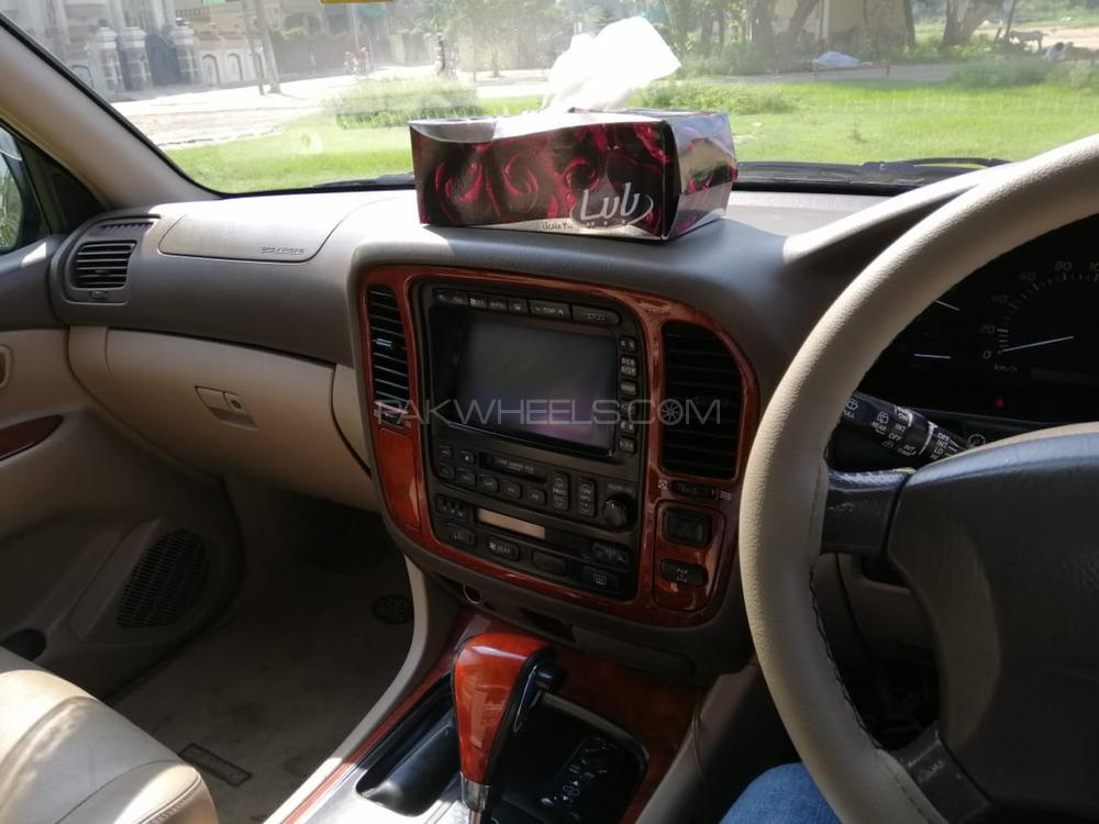 Lexus LX Series 2002 for Sale in Sialkot Lexus LX Series 2002 for Sale in Sialkot Image-11